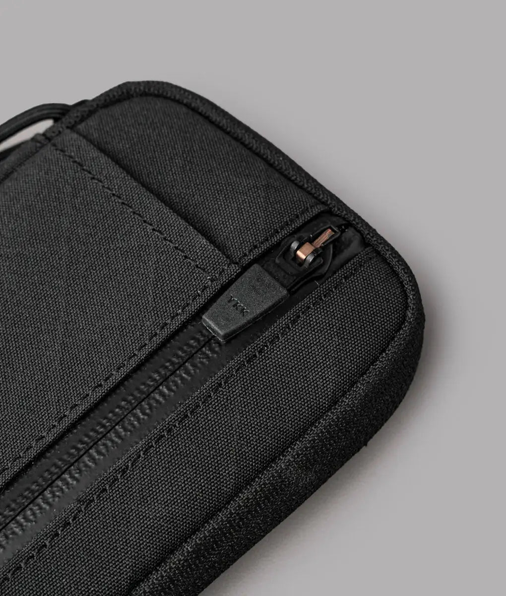 Hub Pouch Pro | Black Axogrid