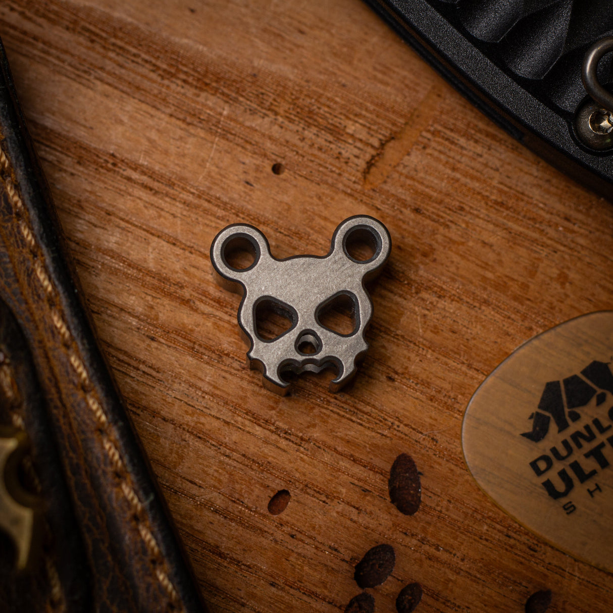 Morbid Mouse Lanyard Bead | Titanium