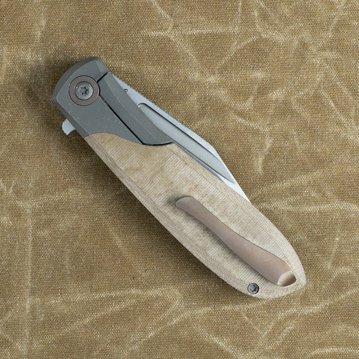 Scuffle Bolster Lock | Green Linen Micarta + Stonewash S90V