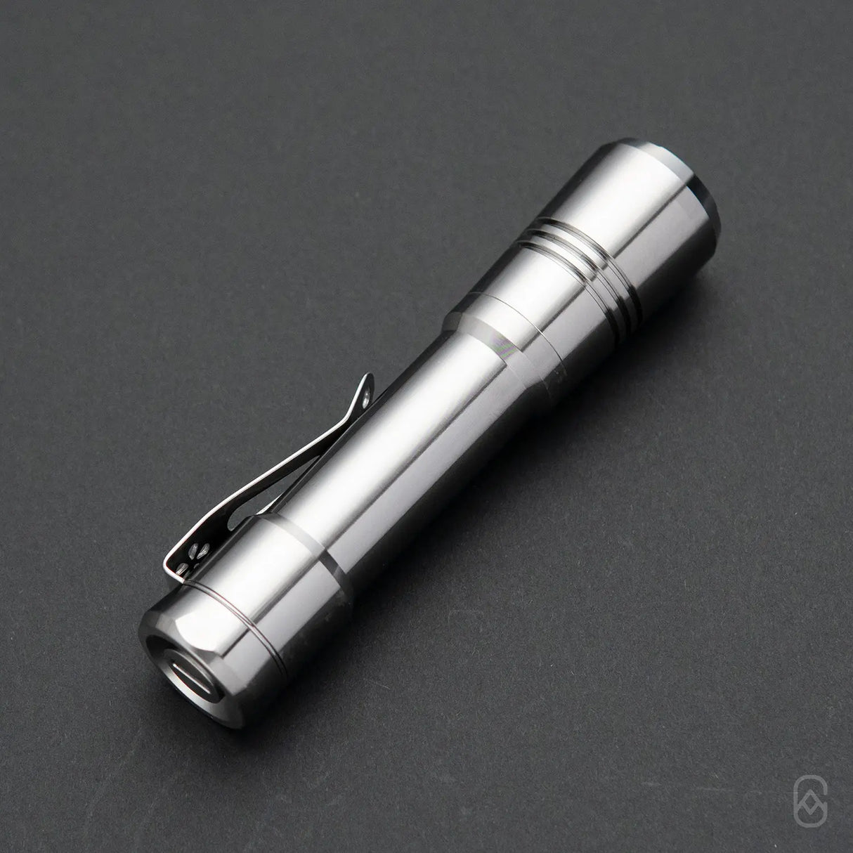 Pineapple-Ti | Titanium Smooth