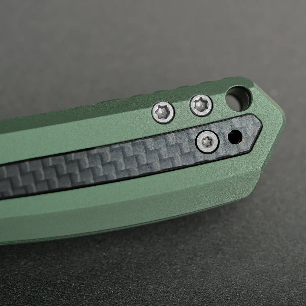 Kroc | Green Aluminium + Carbon Fibre - A1803