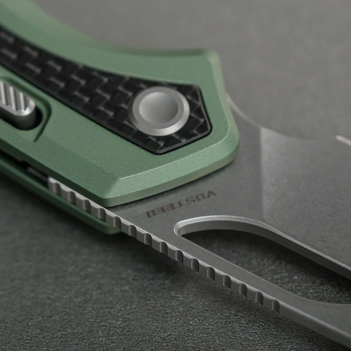 Kroc | Green Aluminium + Carbon Fibre - A1803