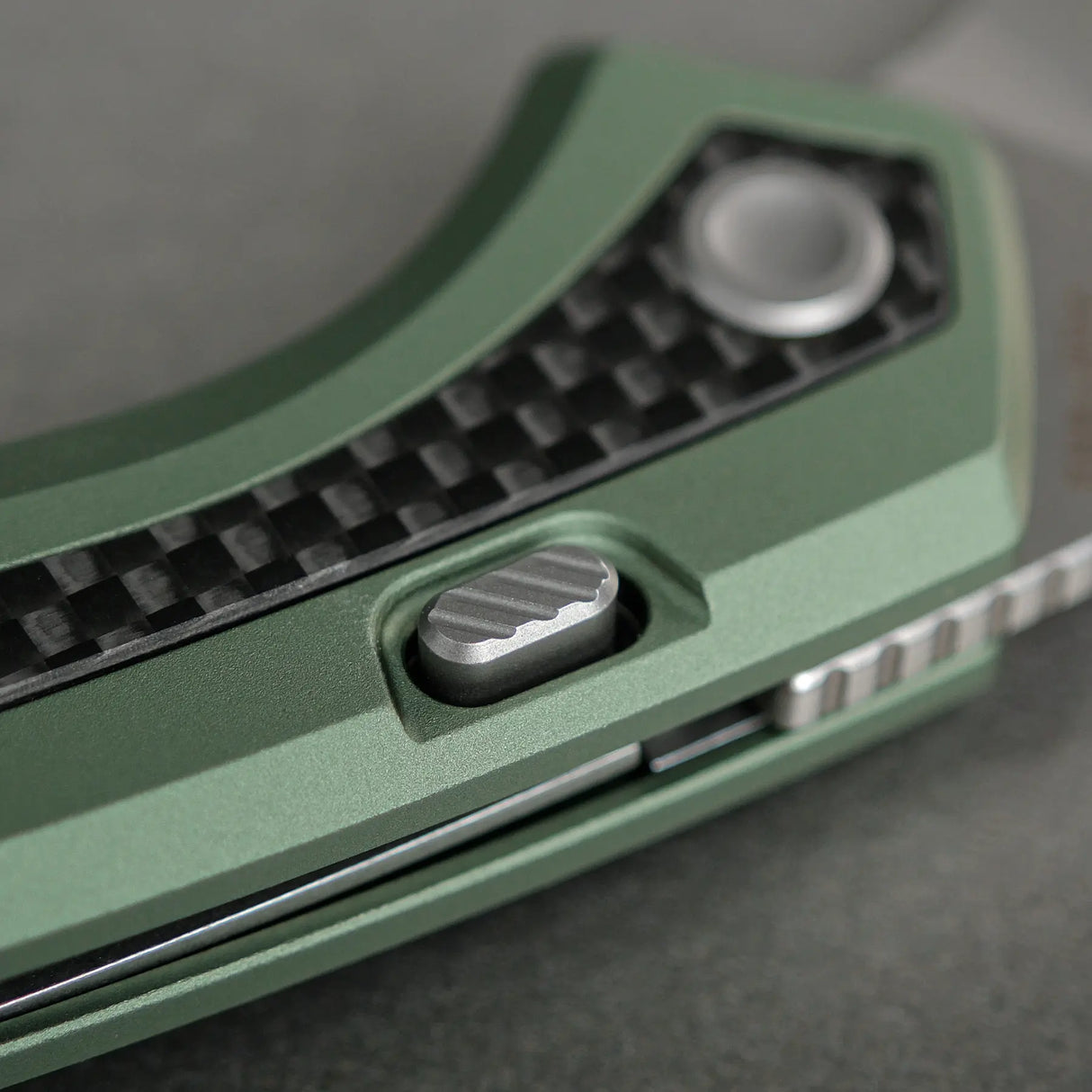 Kroc | Green Aluminium + Carbon Fibre - A1803