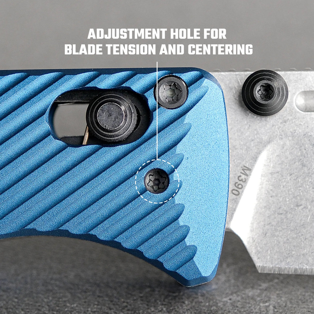 Vombat | Blue Aluminium + M390 Clip Point- A4108