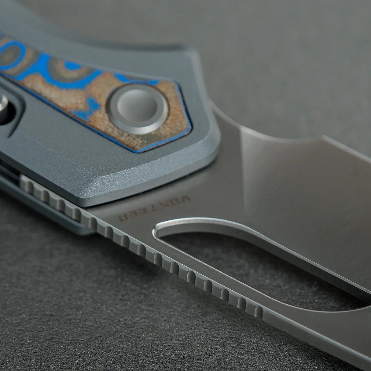 Kroc | Grey Aluminium + Ocean Micarta - A1801