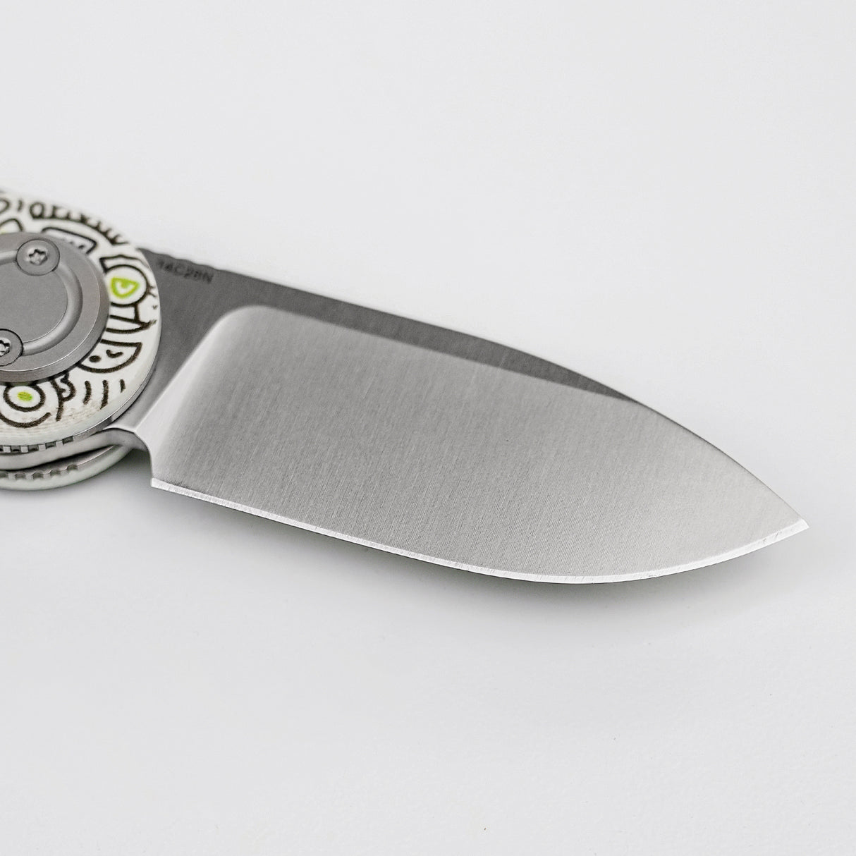 Corgi V | Doodle Monster™ White G10 + Satin - A3727