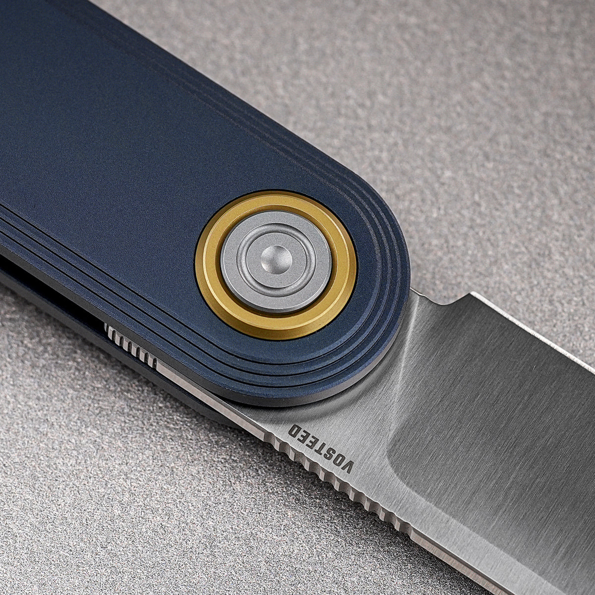 Corgi® V V | Dark Slate Blue Auminium + Satin 154CM - A5103