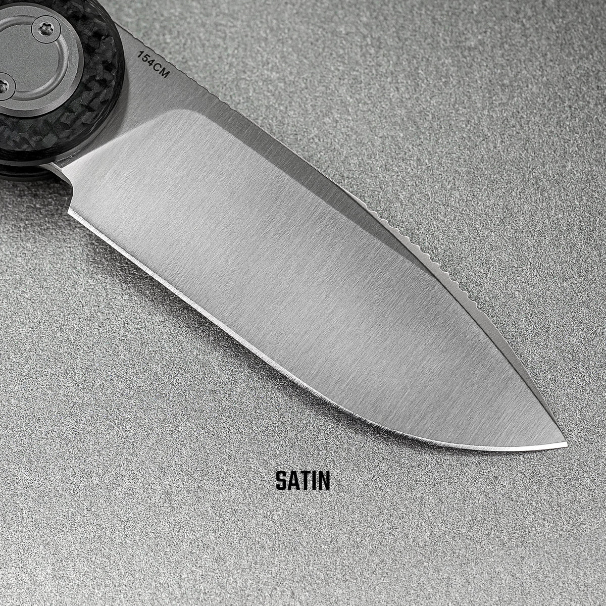 Corgi® V V | Carbon Fibre + Satin 154CM - A5104