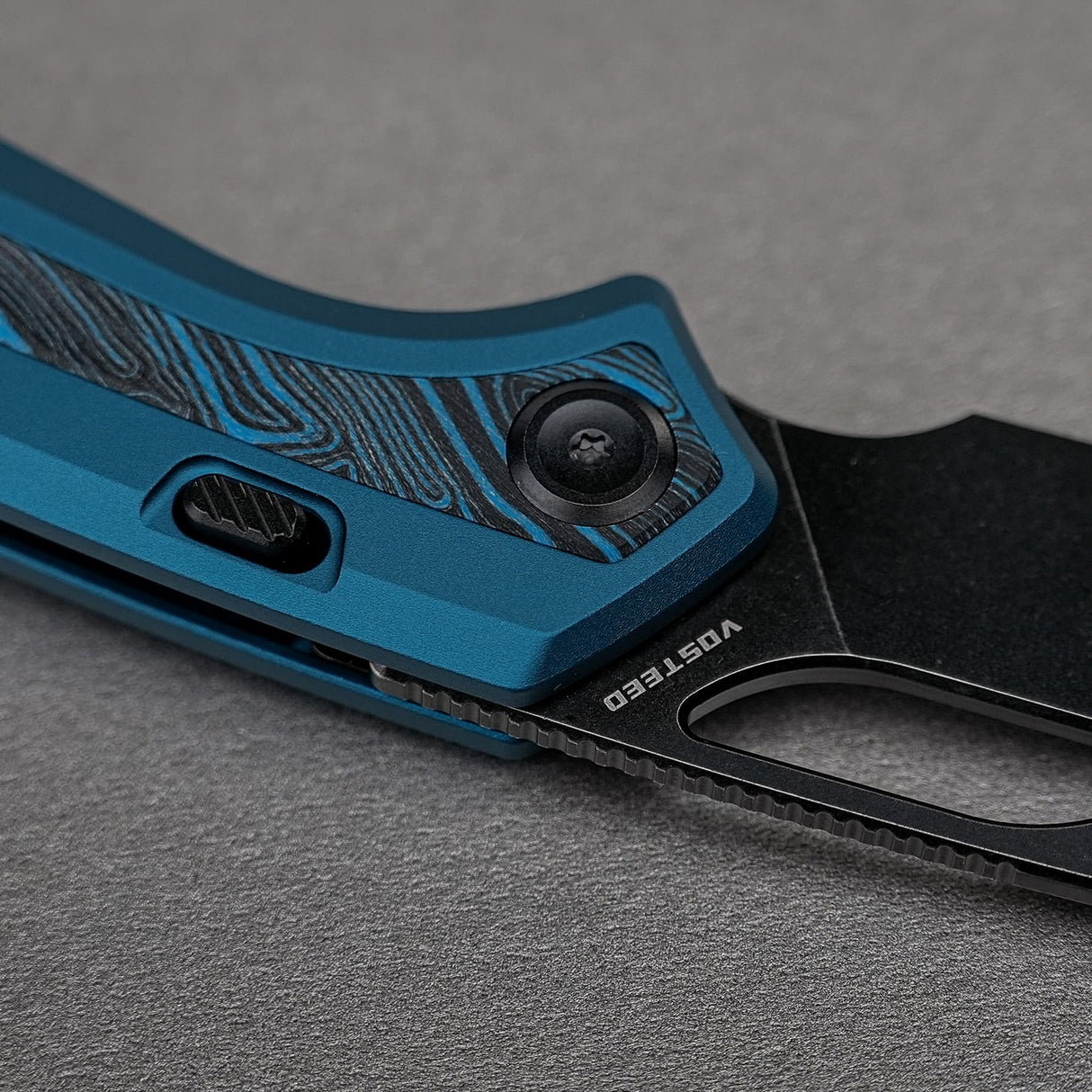 Kroc 329 | Blue Aluminium Topo G10 + Blackwash S35VN - A1811