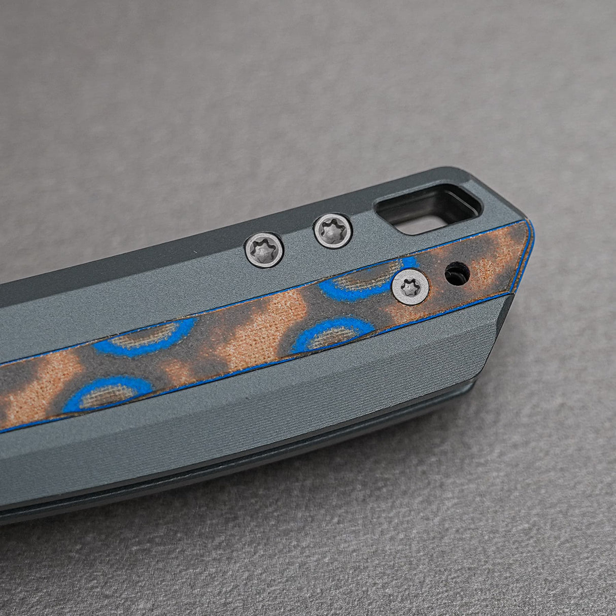 Kroc 329 | Grey Aluminium Ocean Micarta + Satin S35VN - A1813
