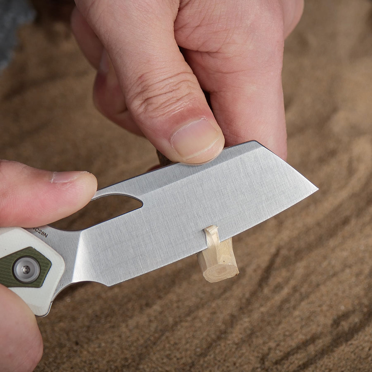 Kroc G10 | White & Green + 14C28N - A1808