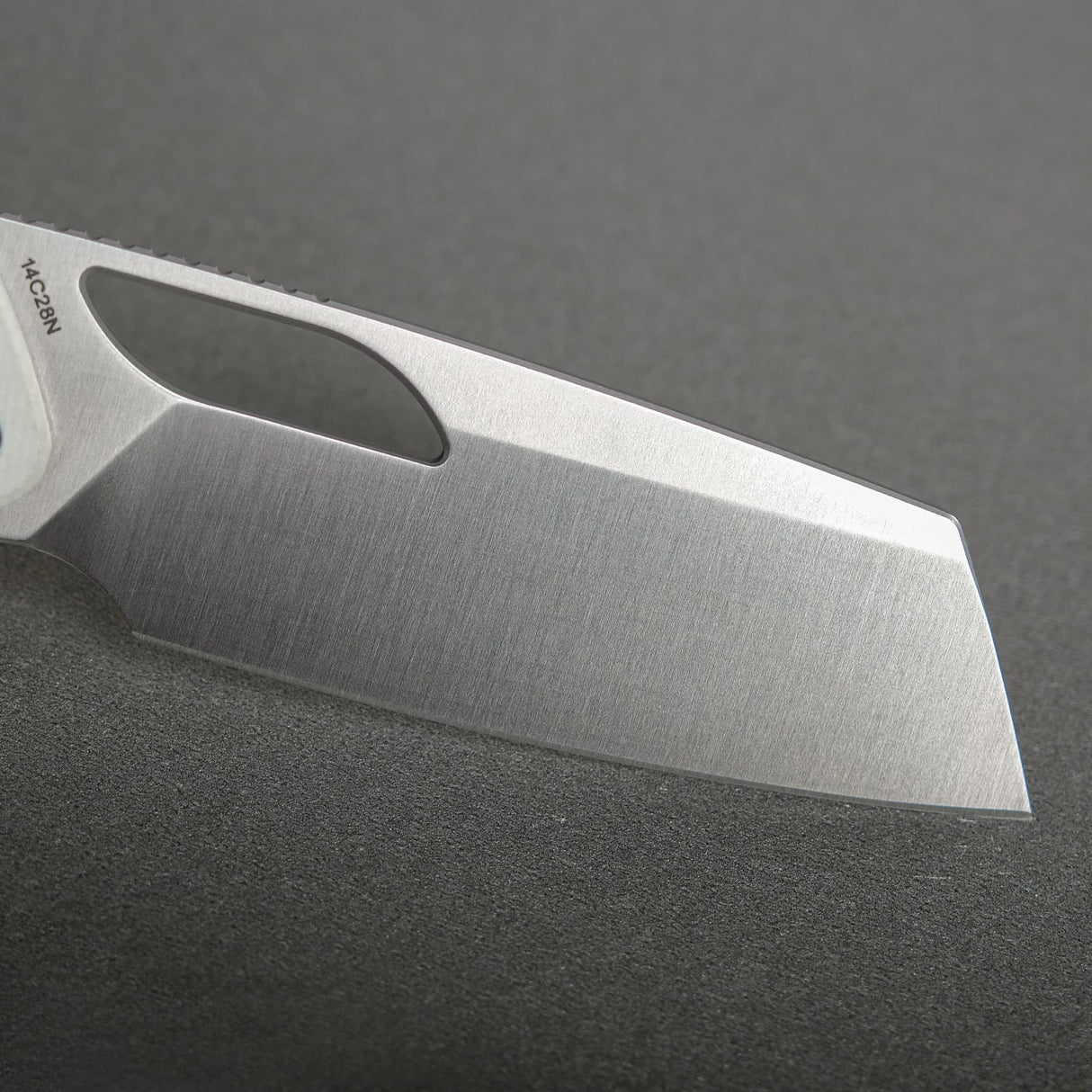 Kroc G10 | White & Green + 14C28N - A1808