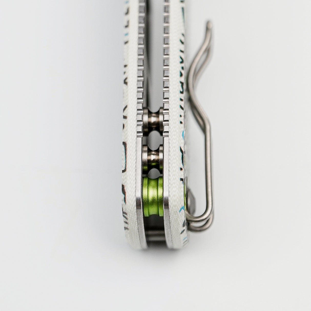 Porcupine | Doodle Monster™ White G10 + Satin - A2620