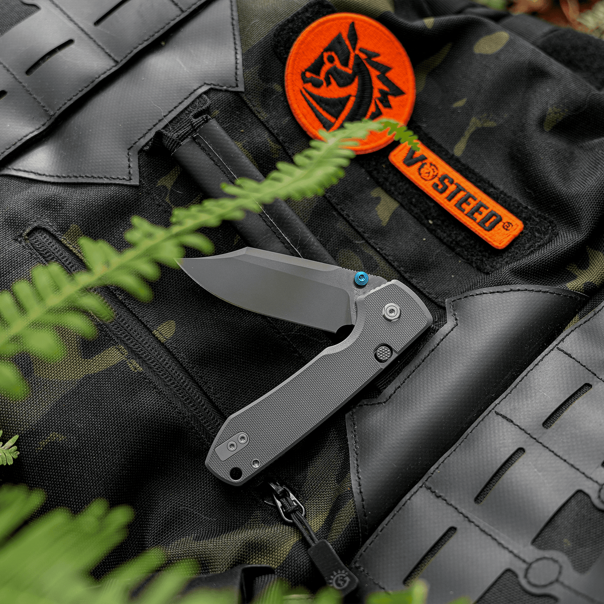 Raccoon 2.0- Top Liner Lock | Grey G10 + Destroyer Grey 14C28N Bowie - A2918