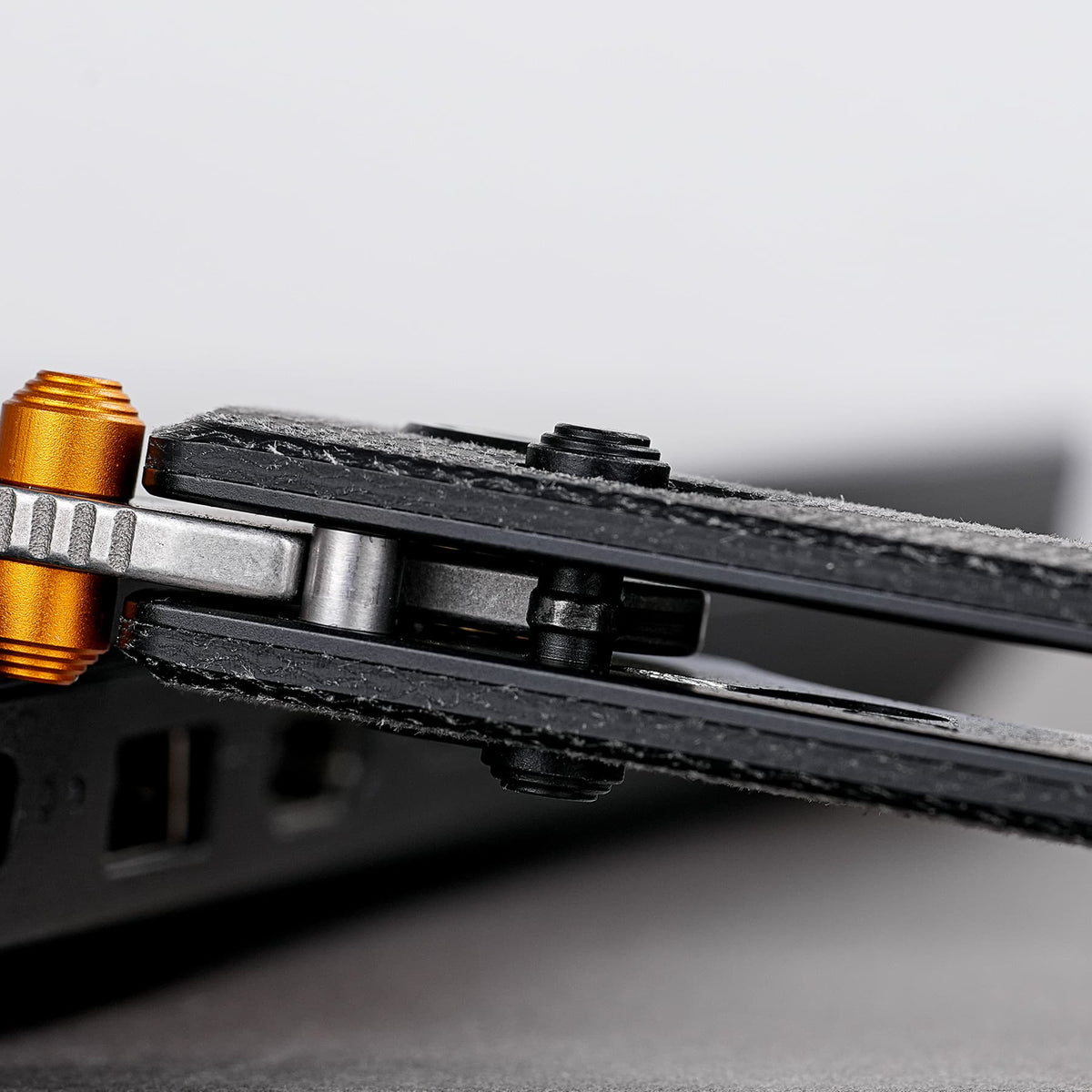 Raccoon Crossbar 2.0 ModSwap™ | Black Micarta + Stonewash Nitro-V - A4906