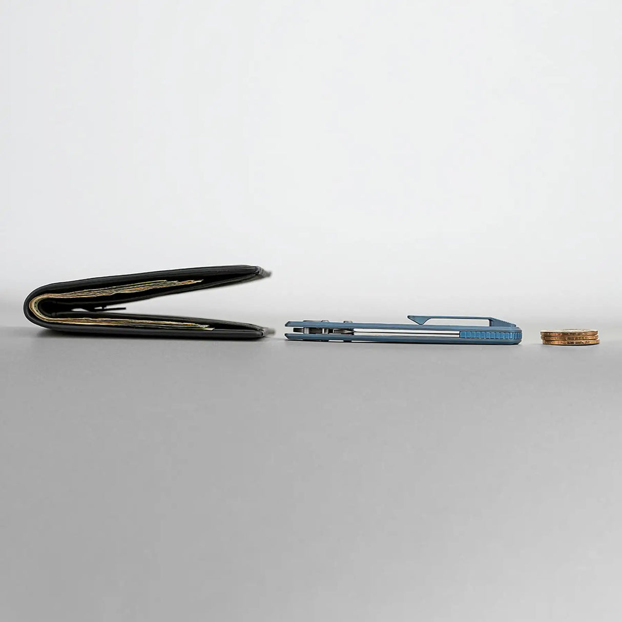 Raccoon TiSlim™ | Blue Ti + Stonewash 154CM