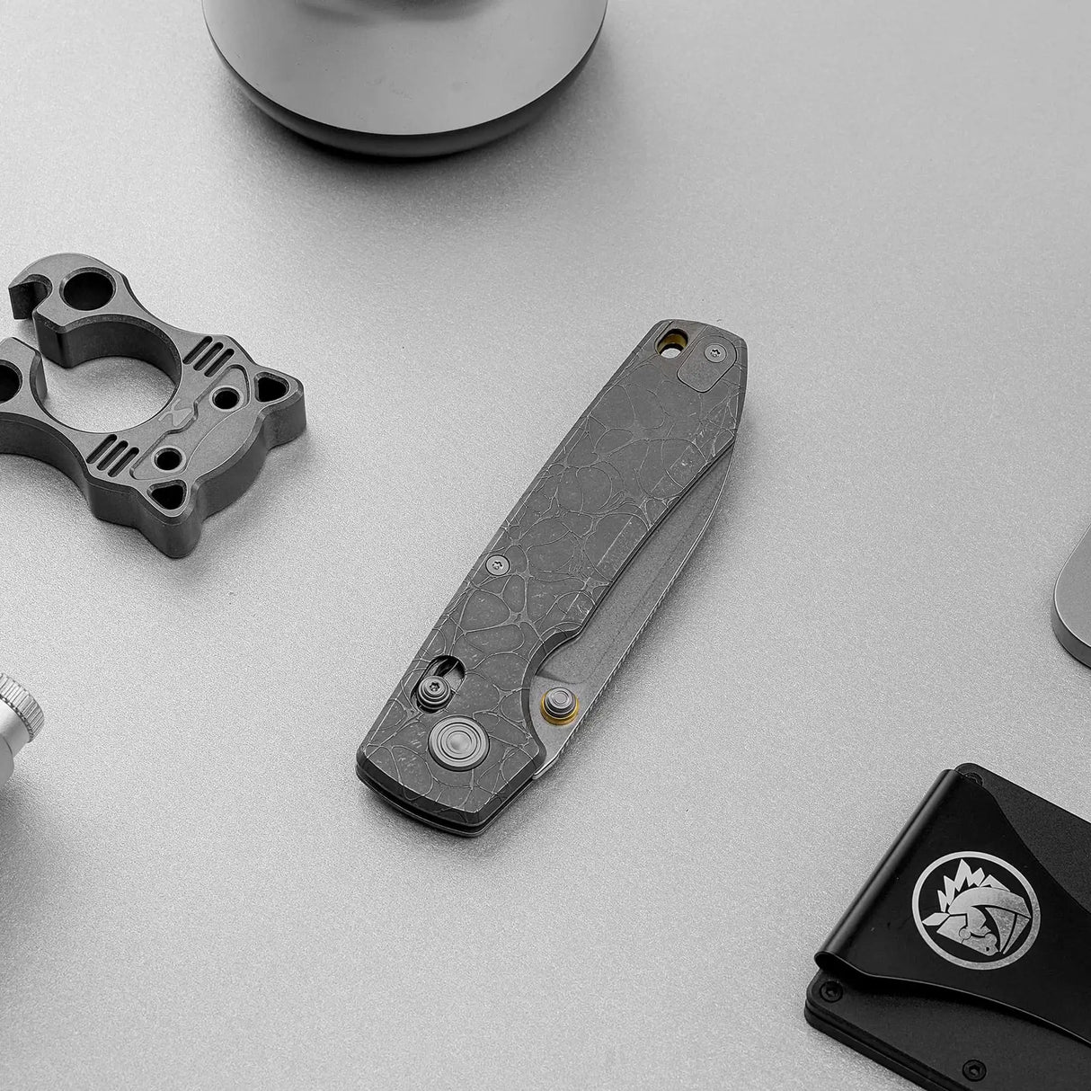 Raccoon TiSlim™ | Acid Wash Grey Ti + Stonewash S35VN