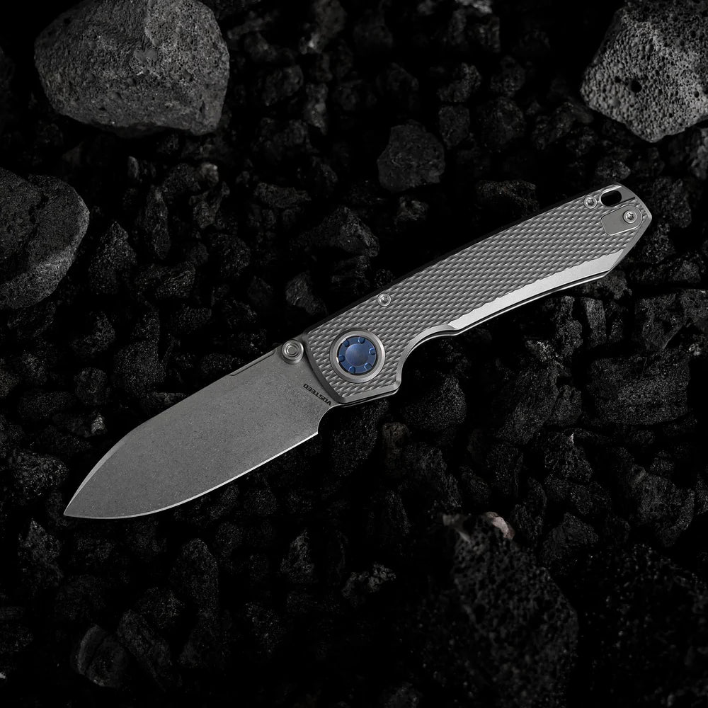 Raccoon V | Dim Grey Titanium + Stonewash Blade