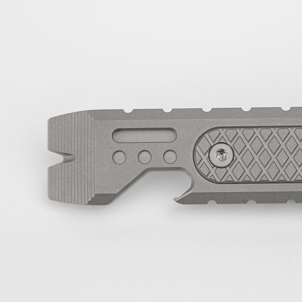 Shark Bomb Prybar 2.0 | Beadblast Ti - X0169