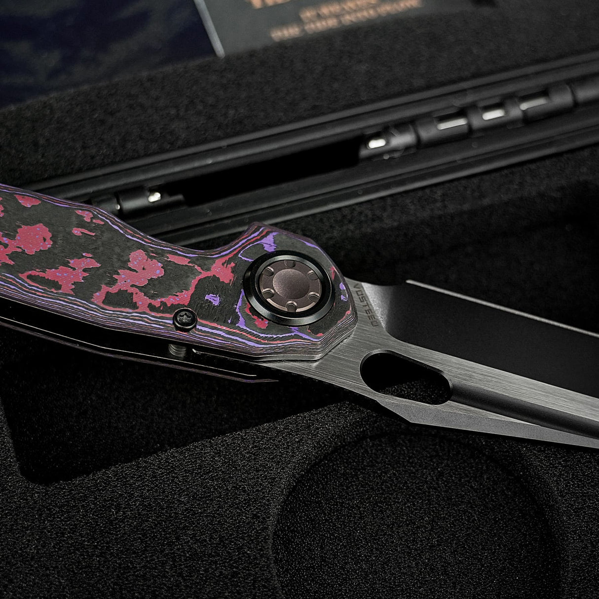 Thunderbird V | FatCarbon Purple Haze + Ti PVD Belt Satin M390 - A0319