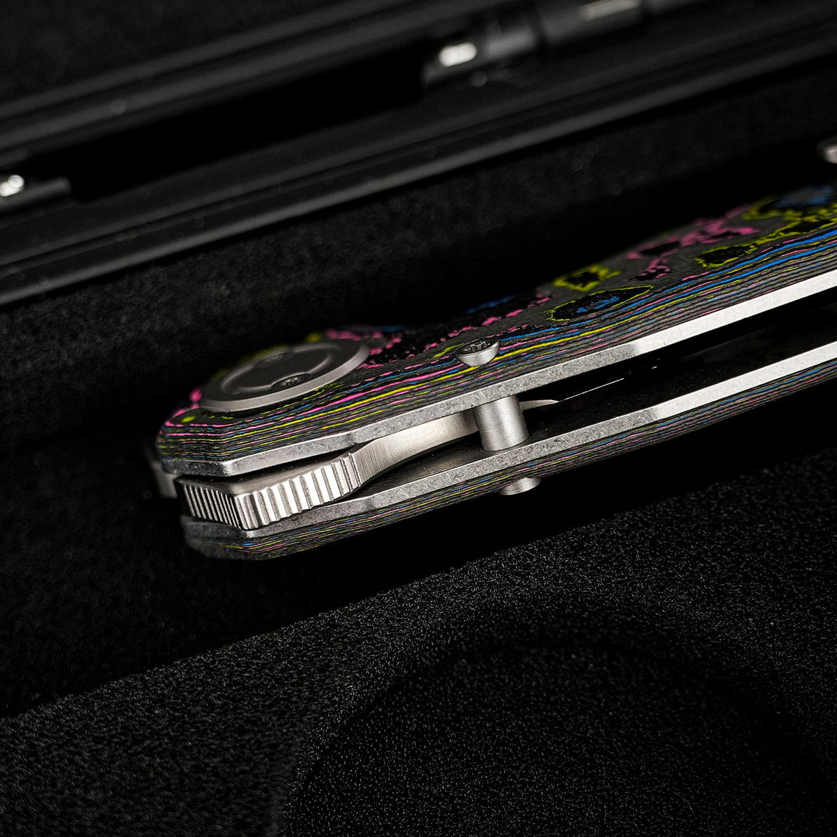 Thunderbird V | CamoCarbon Ultimate Warrior + Dual Satin & Bead Blast M390 - A0322