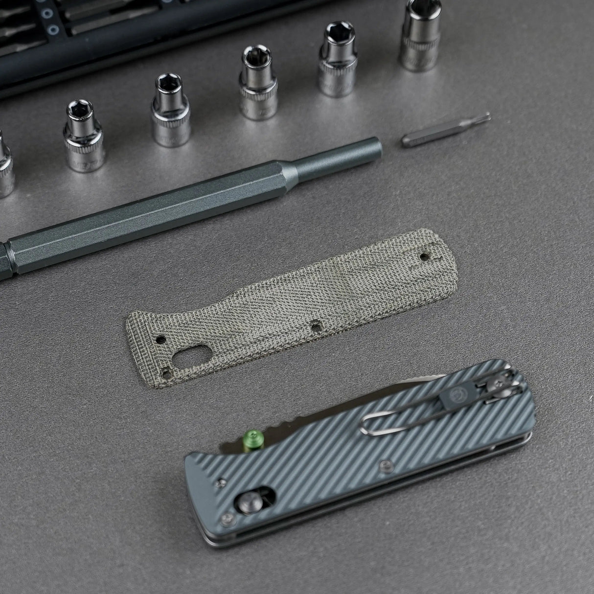 Vombat Handle Scales - Green Norplex UltreX™ Micarta