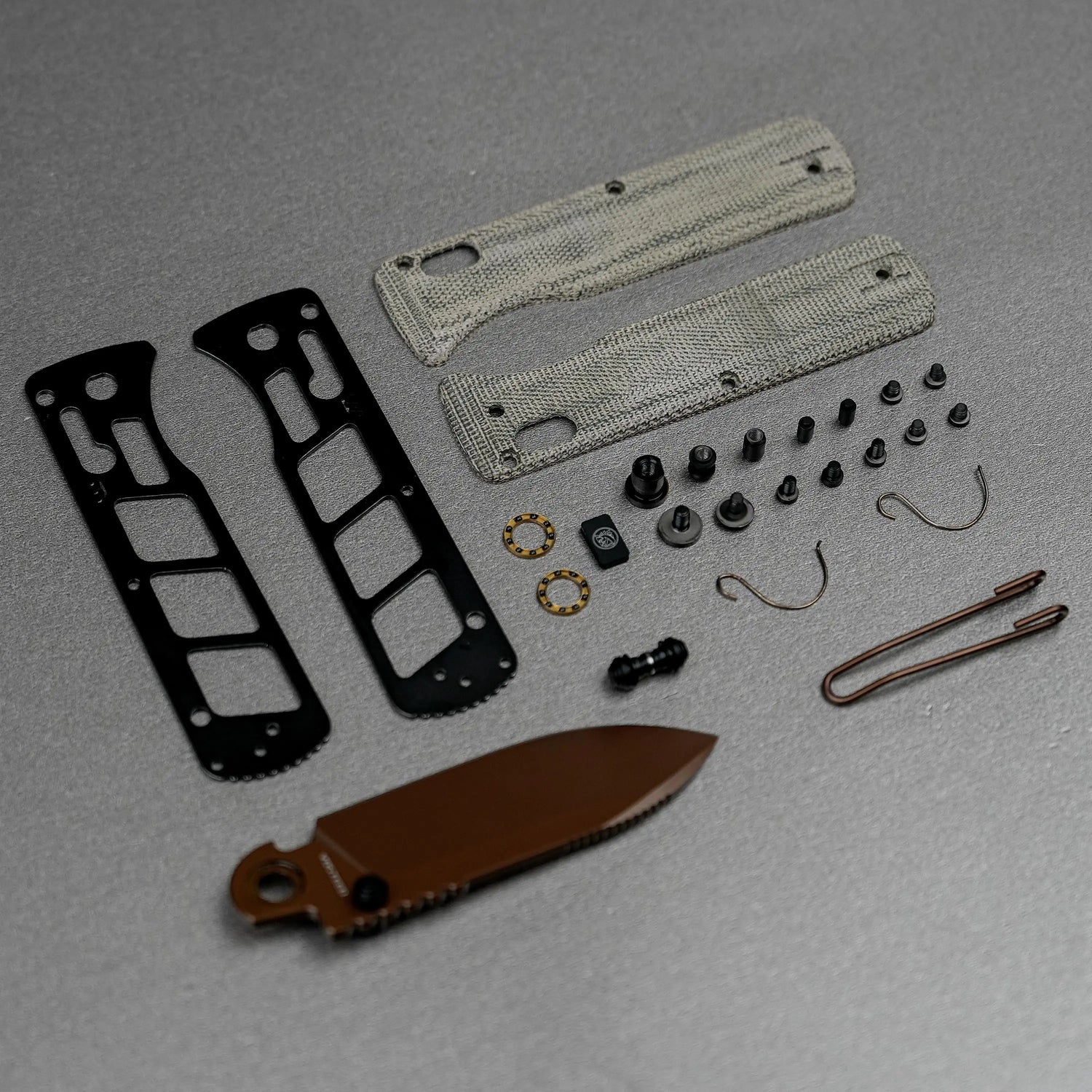 Vombat Handle Scales - Green Norplex UltreX™ Micarta