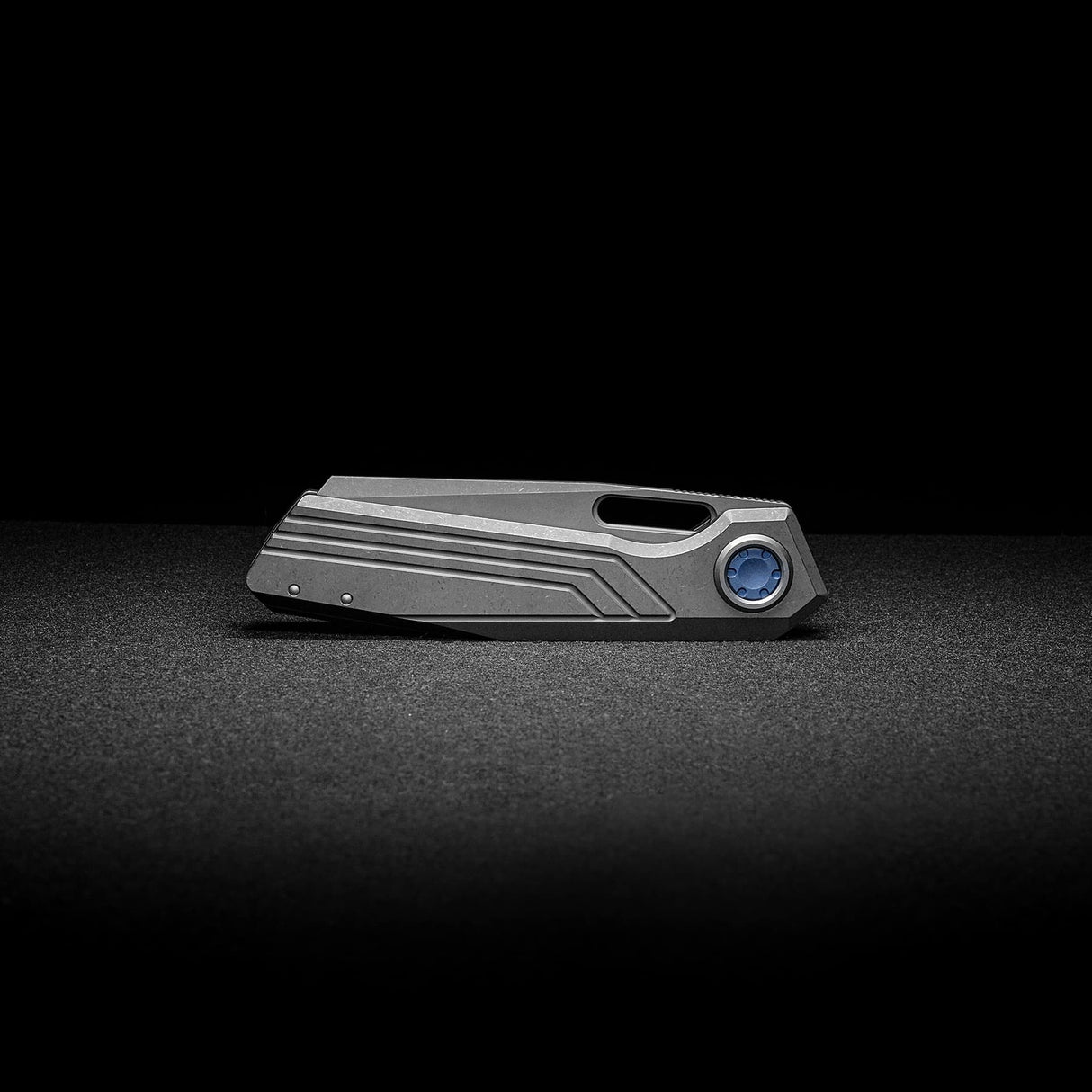 Xeno | Dim Grey Ti + Acid Stonewash Vanax