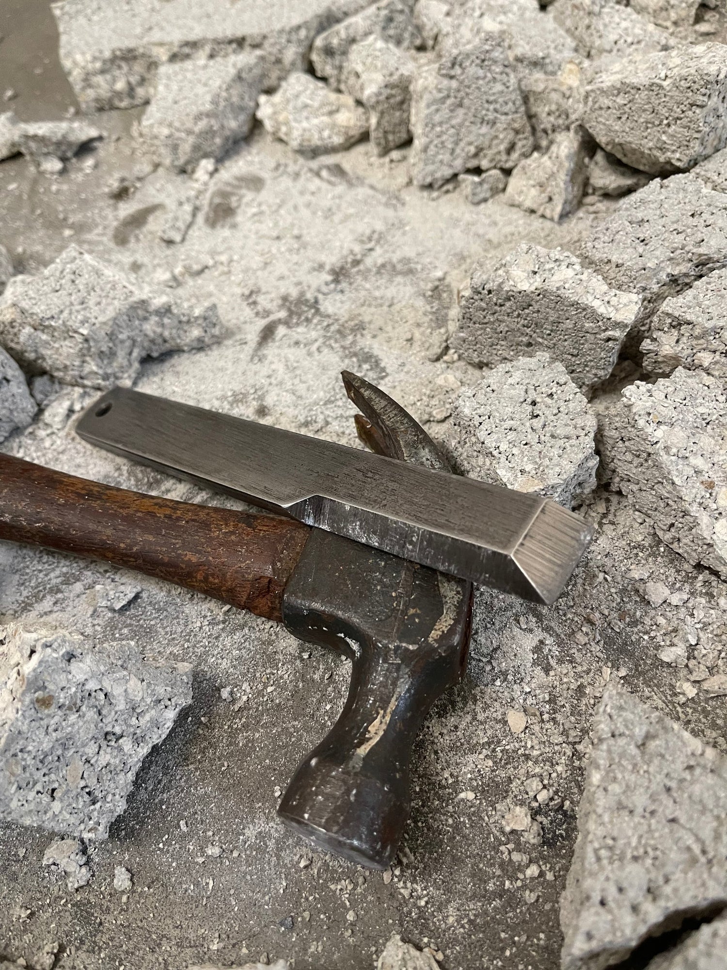 MUTT FOREMAN Pry Bar