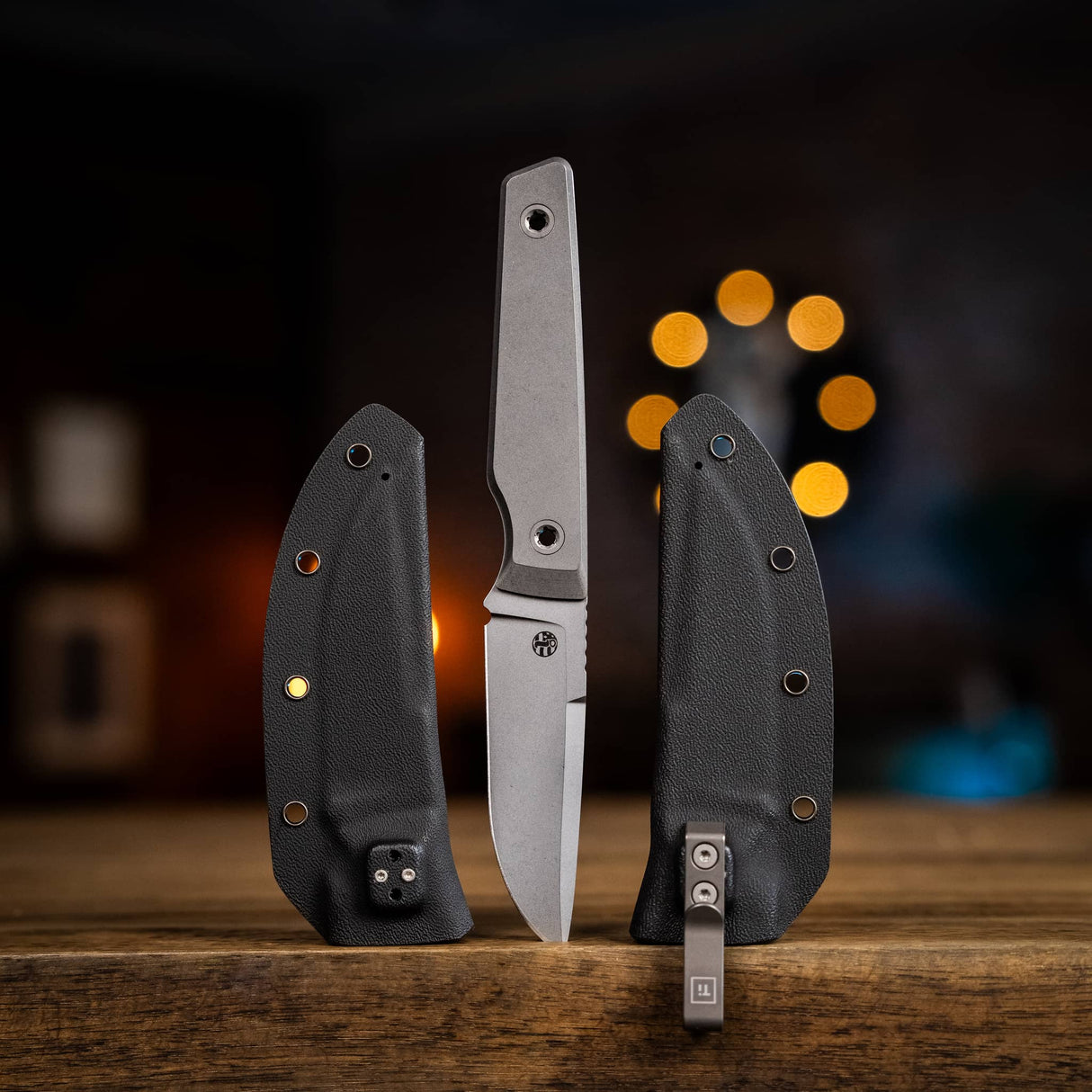 USA Signal Fixed Blade | Titanium + MagnaCut