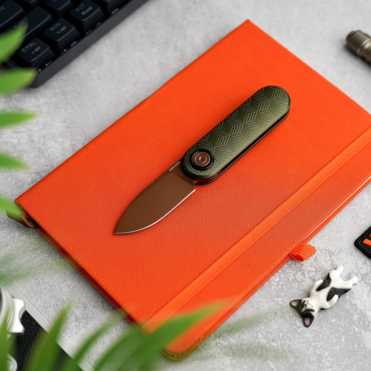 Corgi V | Green Milled Aluminium + 14C28N - A3724