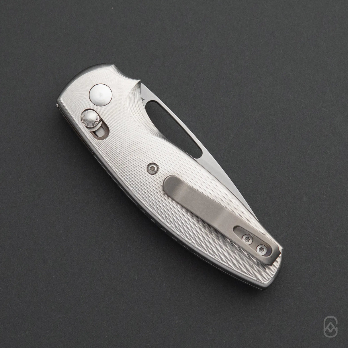 Bulldog™ REV B | Lizard Skin Ti + Magnacut