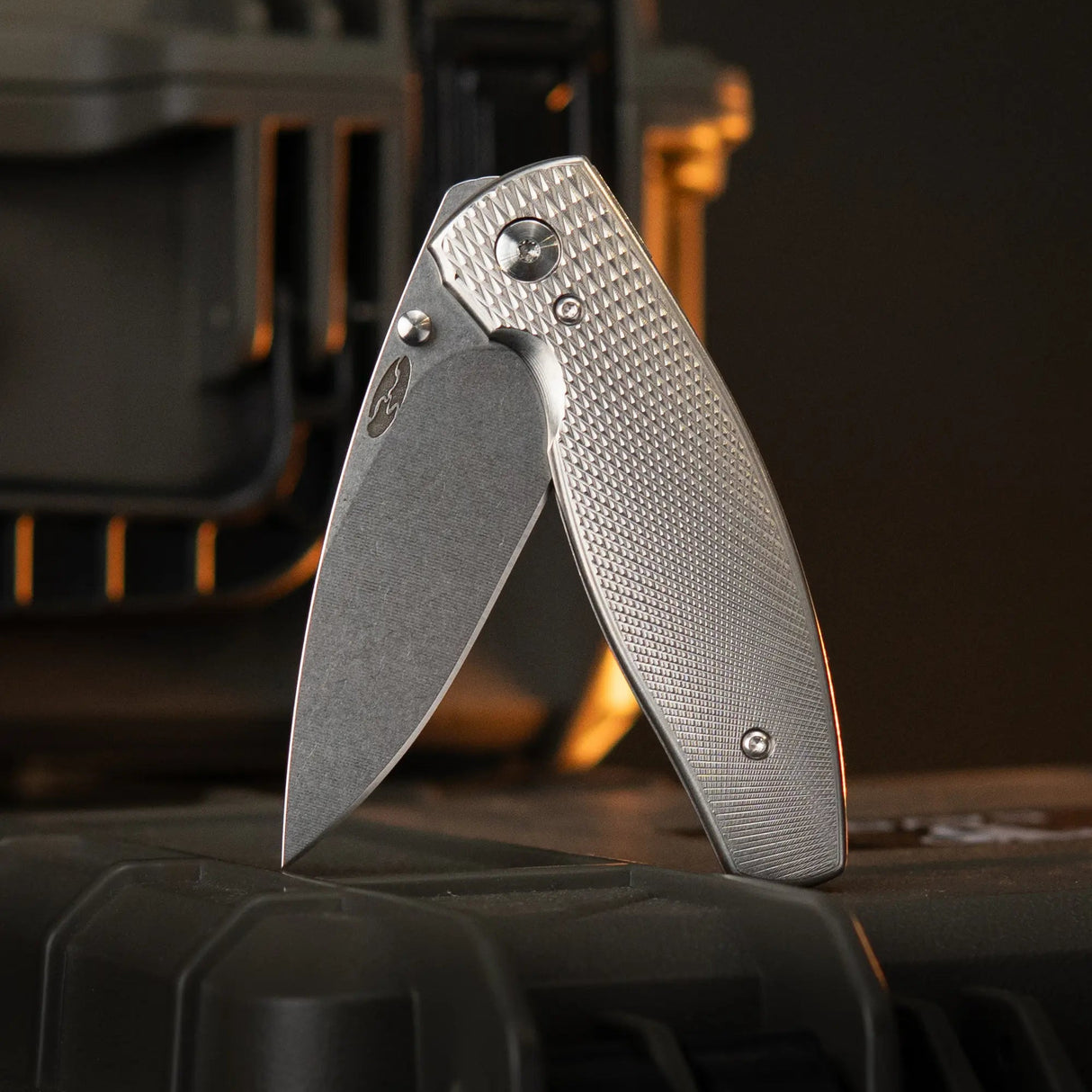 Neutron 2 | Lizard Skin Ti + Magnacut