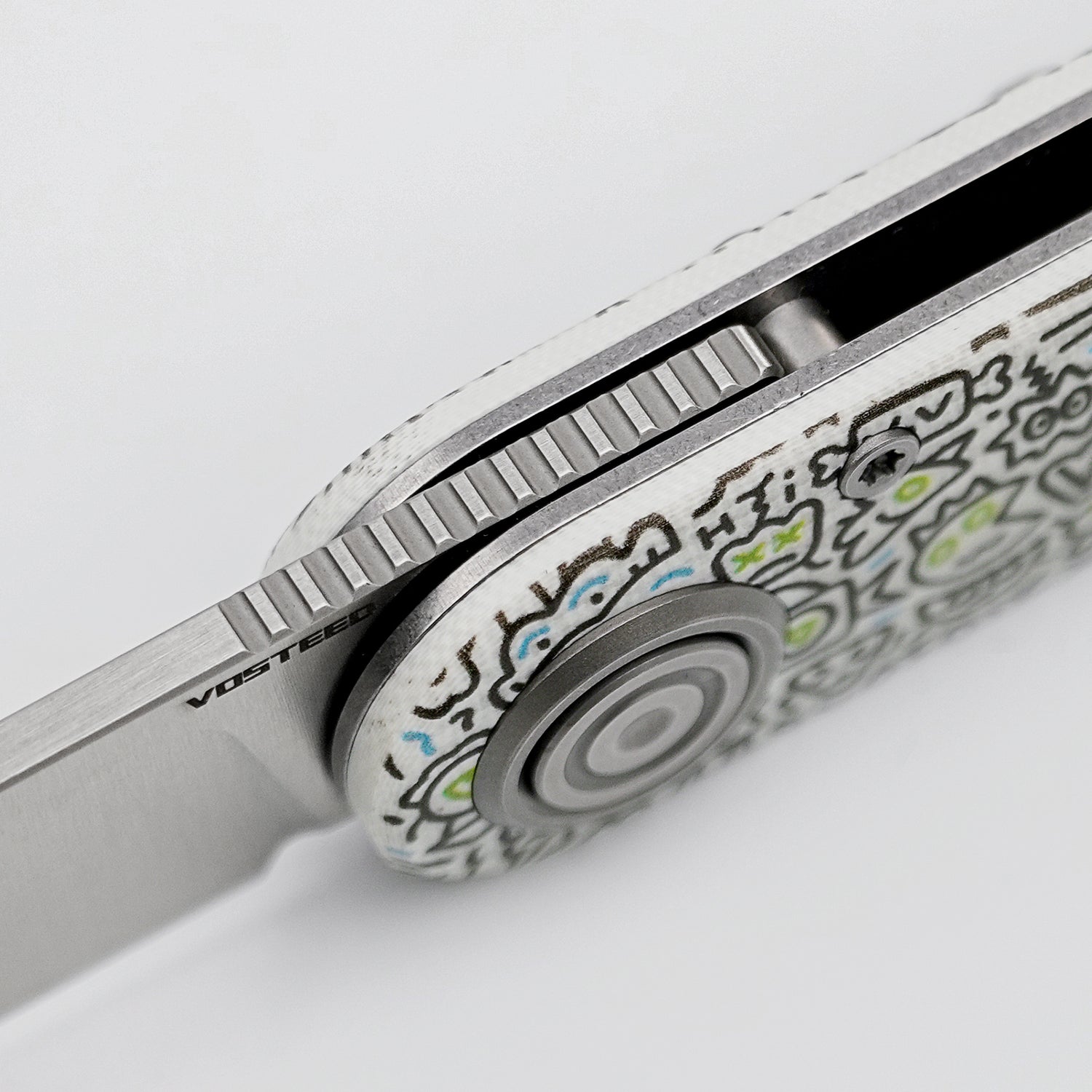 Corgi V | Doodle Monster™ White G10 + Satin - A3727