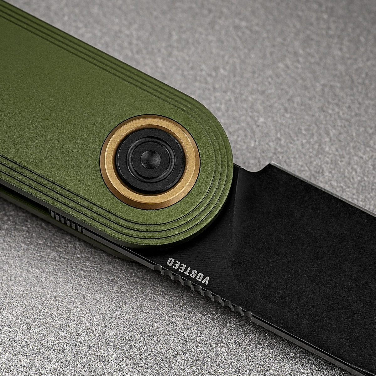 Corgi® V V | Green Aluminium + Blackwash 154CM - A5102