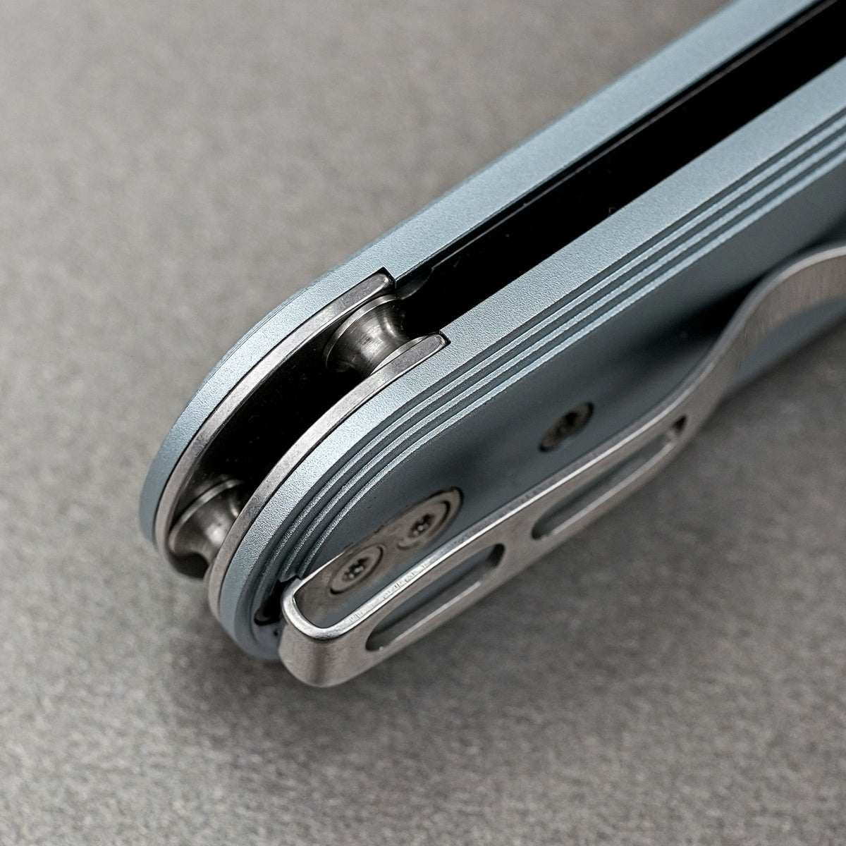Corgi® V V | Macaron Blue Aluminum + Satin Nitro-V - A5110