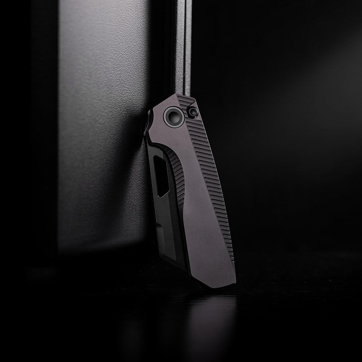 Nip-L | Dark Red/Purple Ti + Blackwashed Elmax - A4204