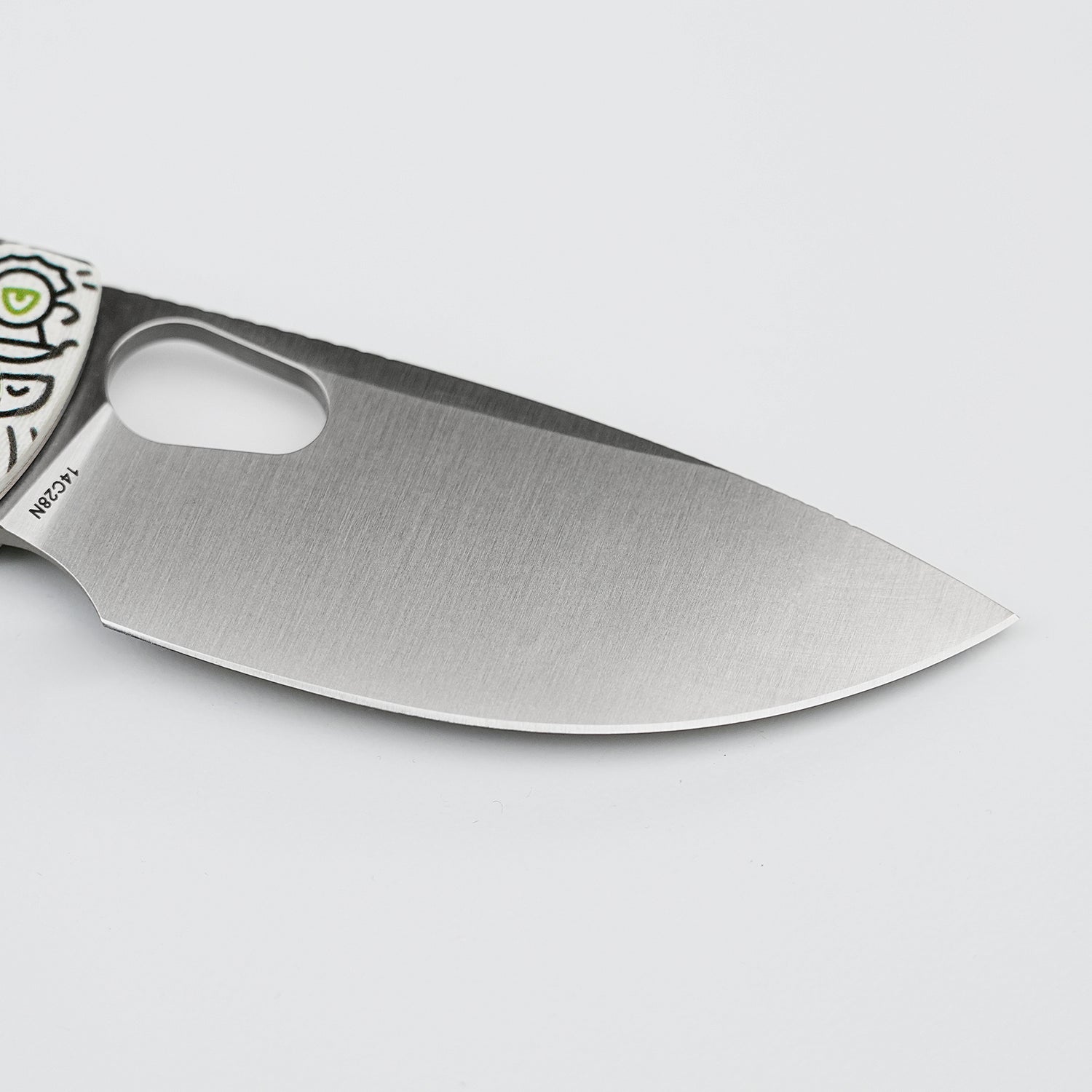 Porcupine | Doodle Monster™ White G10 + Satin - A2620
