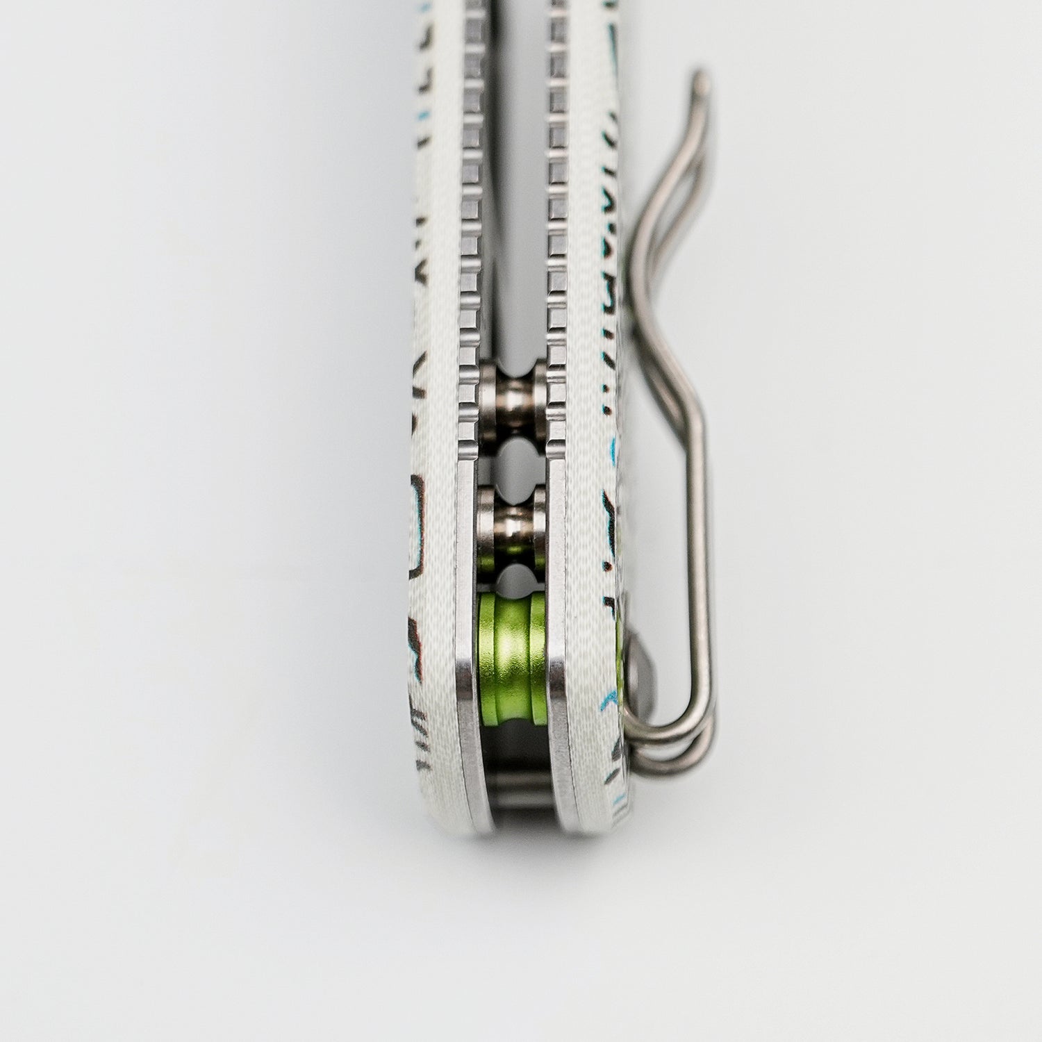 Porcupine | Doodle Monster™ White G10 + Satin - A2620