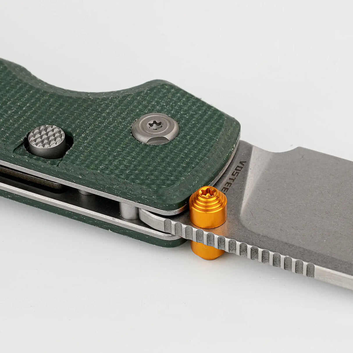 Raccoon 2.0 - Top Liner Lock | Green Micarta + 14C28N Drop Point - A2904