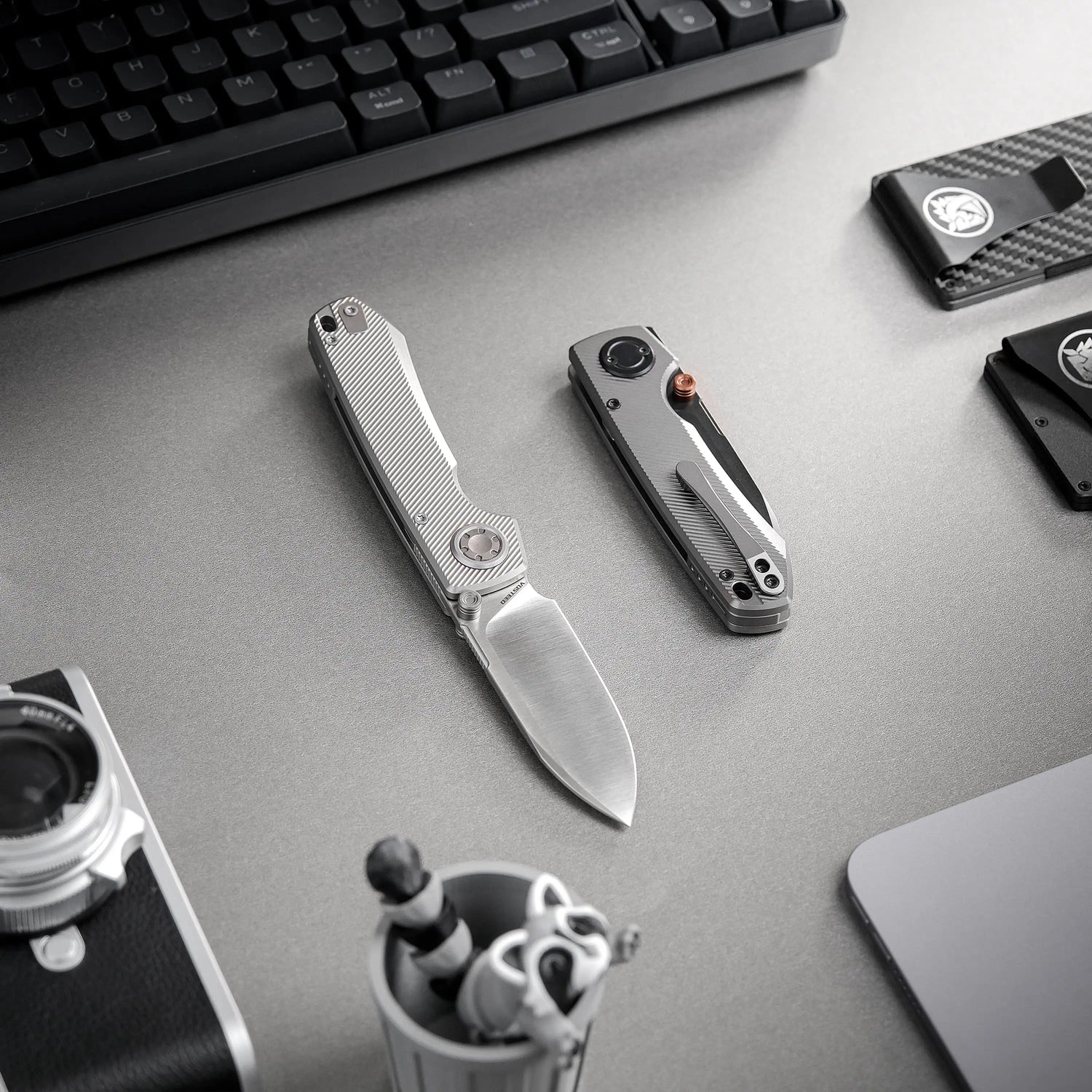 Raccoon V | Dim Grey Titanium + Satin Blade