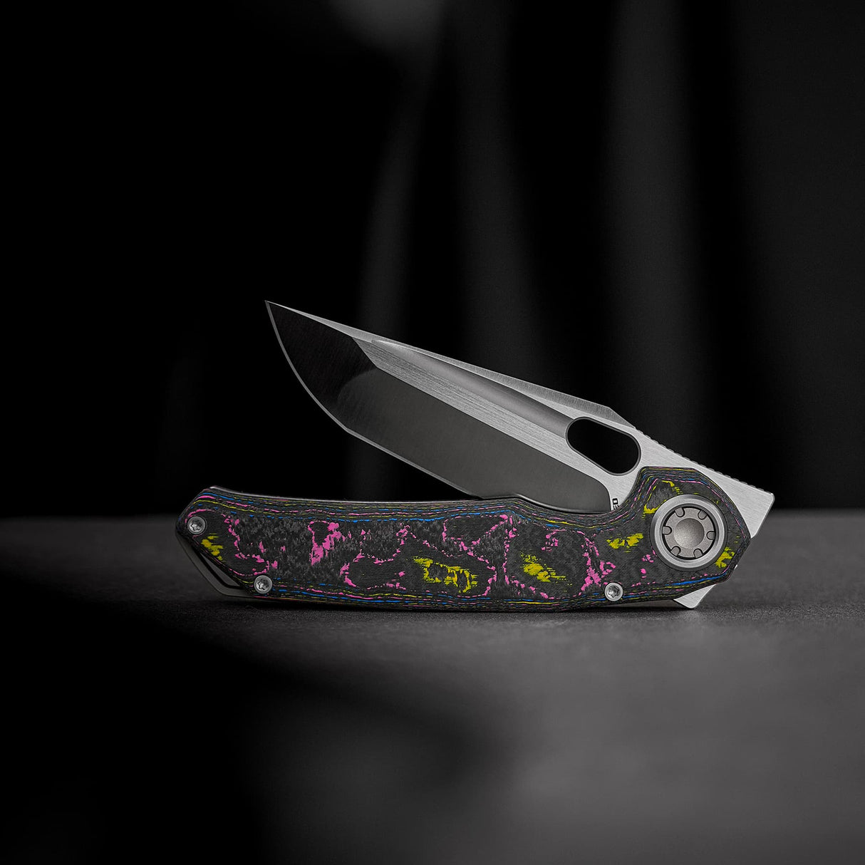 Thunderbird V | CamoCarbon Ultimate Warrior + Dual Satin & Bead Blast M390 - A0322
