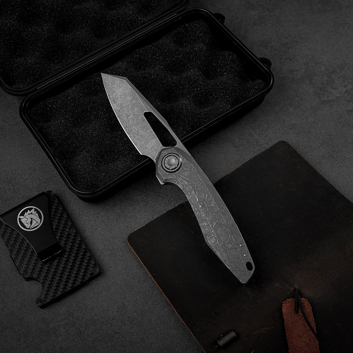 Thunderbeast | Acid Wash Grey Ti + Acid Wash Stonewash M390