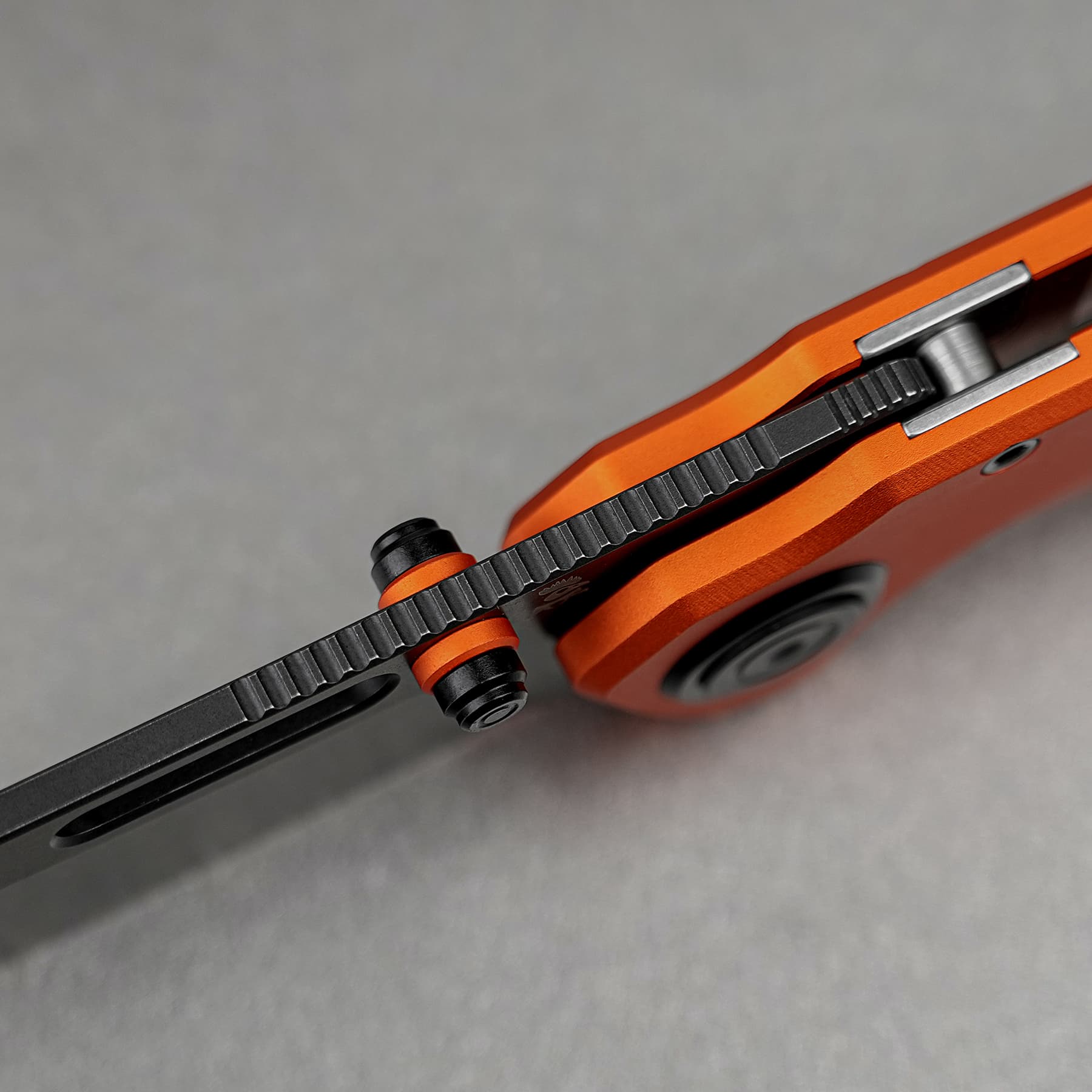 Vosteed Raccoon - Top Liner Lock Sand G10 + 14C28N Bowie - A2927